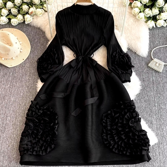 Women's Pleated Lace Elegant Temperament Lace Up Puff Sleeves High Waisted Dress - Picture 6 of 10